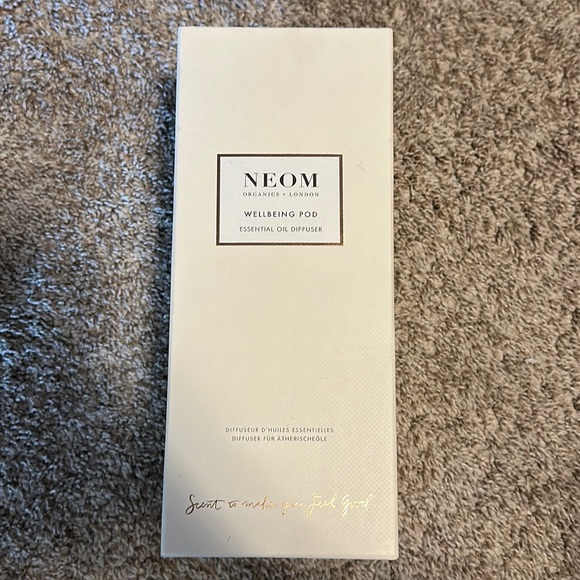 NEOM Diffuser - Picture 2 of 8